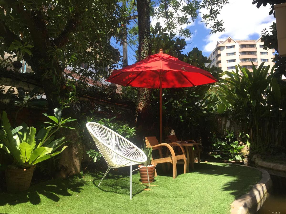 Dream Garden Villa Hotel Night Bazaar Chiangmai チエンマイ エクステリア 写真